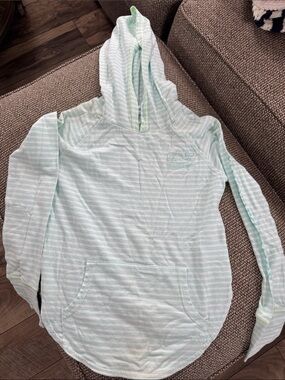 Vineyard Vines Mint & White Striped Hooded Pullover